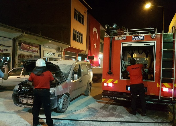 SEYİR HALİNDEKİ ARAÇ ALEV ALDI