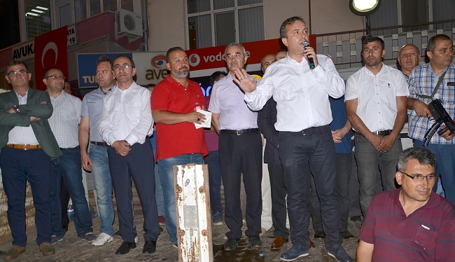 MİTİNG ALANINDA VATANDAŞLARA SESLENDİ (İSMAİL KABAKDERE/ÇORUM-İHA)