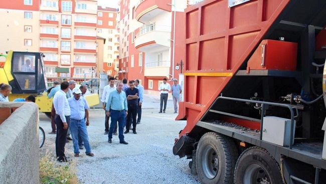 ASFALT ÇALIŞMALARINA BAŞLADI (SERKAN ŞANSEVER/ÇORUM-İHA)