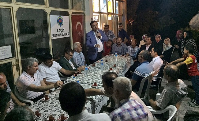 TÜRK MİLLETİ DİK DURUŞUYLA ÖRNEK OLDU