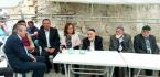 KADIN VEKİL ACILI AİLEYİ YALNIZ BIRAKMADI