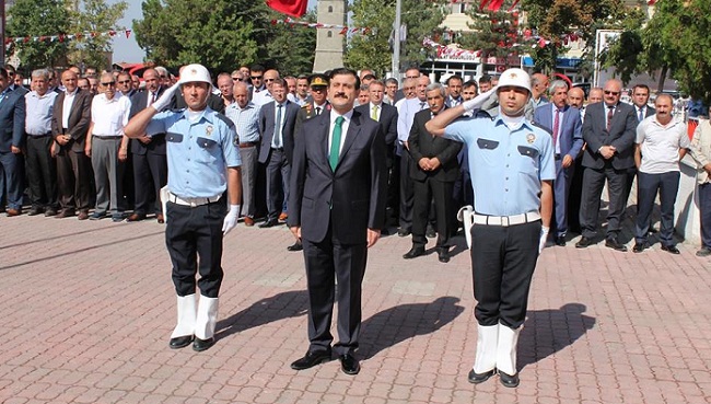 30 AĞUSTOS SUNGURLU’DA TÖRENLE KUTLANDI