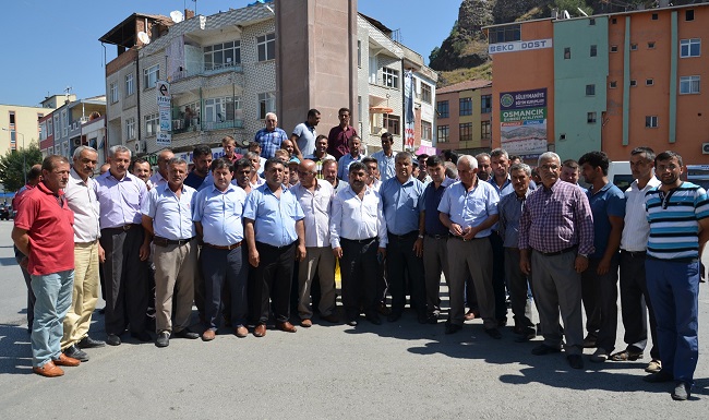 OSMANCIK ŞOFÖRLER NAKLİYECİLER VE ESNAF ODASI BAŞKANI BİLAL KARATAĞ ÖĞRENCİ TAŞIMA İHALESİ İLE İLGİLİ AÇIKLAMA YAPTI. (İSMAİL KABAKDERE/ÇORUM-İHA)