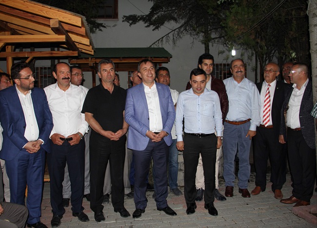 AK PARTİ ÇORUM MİLLETVEKİLİ AHMET SAMİ CEYLAN, İSKİLİP İLÇESİNDE ZİRAAT ODASI BAŞKANLARIYLA BİR ARAYA GELDİ (M. MUTTALİP YALÇIN/ÇORUM-İHA)