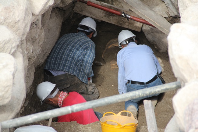 ÇORUM'UN ALACAHÖYÜK ÖREN YERİNDE KAZI ÇALIŞMALARI DA DEVAM EDİYOR. (M. MUTTALİP YALÇIN/ÇORUM-İHA)