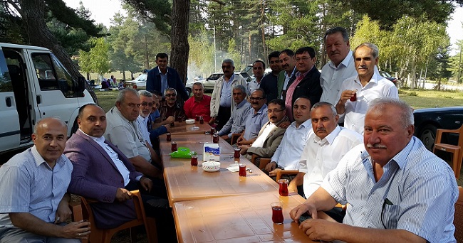 ESKİ MECLİS ÜYELERİ KARGI’DA BULUŞTU