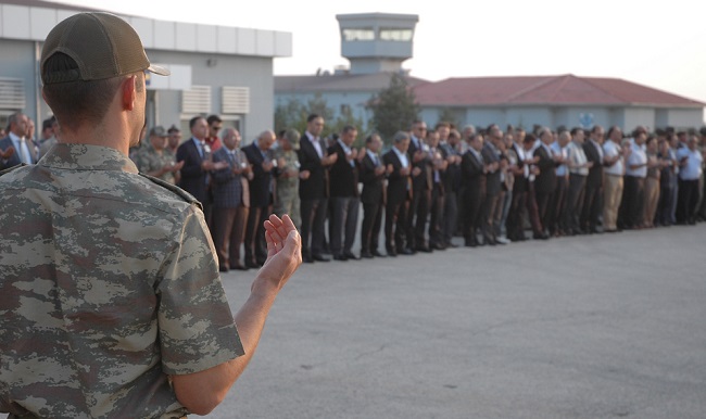 HAKKARİ'NİN ŞEMDİNLİ İLÇESİNDEKİ TERÖR SALDIRISINDA ŞEHİT OLAN UZMAN ÇAVUŞ SAVAŞ BATU VE KERİM KEÇECİ İÇİN VAN’DA TÖREN DÜZENLENDİ. ŞEHİTLERİN NAAŞI, TÖRENİN ARDINDAN MEMLEKETLERİNE UĞURLANDI. (ATİLLA İDİZ - MURAT DALGIN/VAN-İHA)
