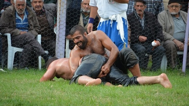 KARGI GÜREŞ MEYDANI YENİLENECEK