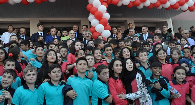 ÇORUM’DA 522 OKULDA İLK DERS ZİLİ ÇALDI