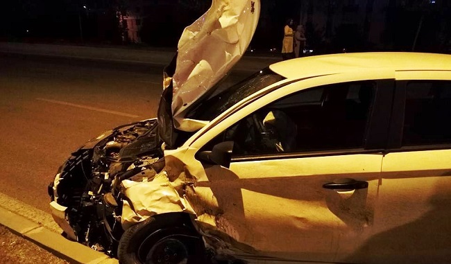 ÇORUM’DA İKİ OTOMOBİL ÇARPIŞTI: 2 YARALI