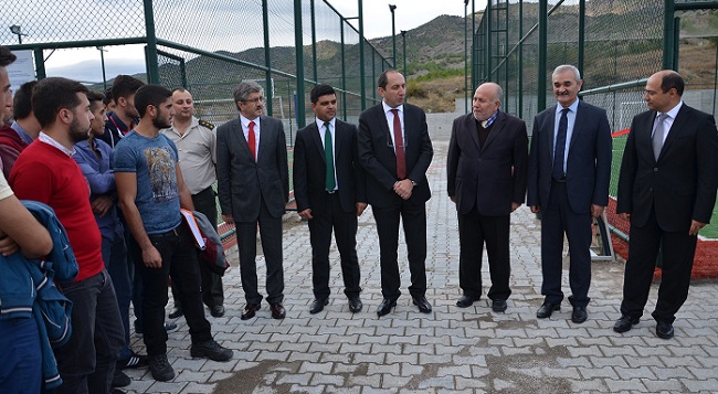 ŞEHİT ÖMER HALİSDEMİR'İN ADI SPOR TESİSİNE VERİLDİ. (İSMAİL KABAKDERE/ÇORUM-İHA)