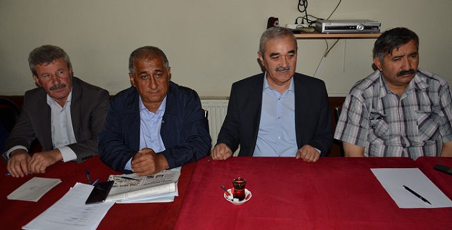 MUHTARLAR DERNEĞİNİN GENEL KURULUNA OSMANCIK BELEDİYE BAŞKANI HAMZA KARATAŞ DİVAN BAŞKANLIĞI YAPTI. (İSMAİL KABAKDERE/ÇORUM-İHA)