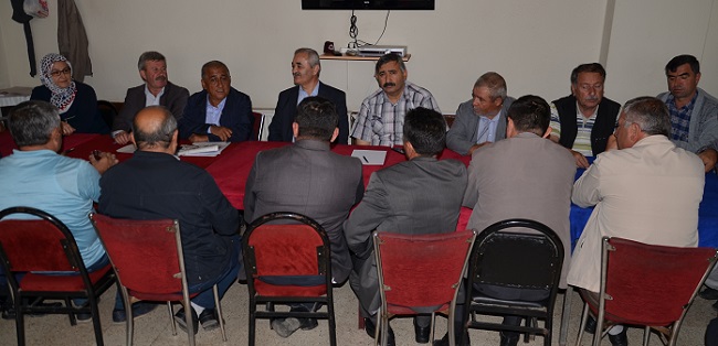 OSMANCIK MUHTARLAR DERNEĞİ GENEL KURULUNDA FARUK DELİBAŞ GÜVEN TAZELEDİ. (İSMAİL KABAKDERE/ÇORUM-İHA)