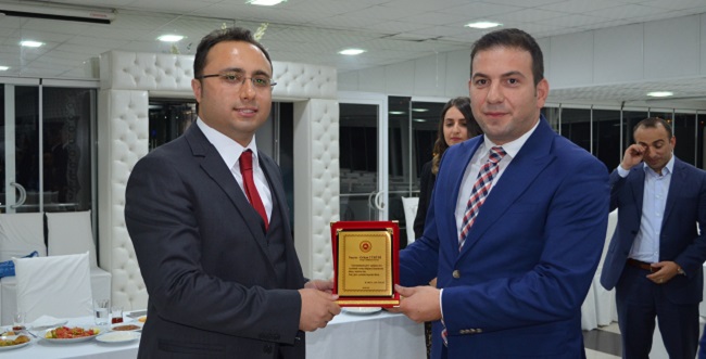 TAYİNİ ÇIKAN SAVCI VE HAKİME VEDA YEMEĞİ (TURAN OZAN ACAR/ÇORUM-İHA) (TURAN OZAN ACAR/ÇORUM-İHA)