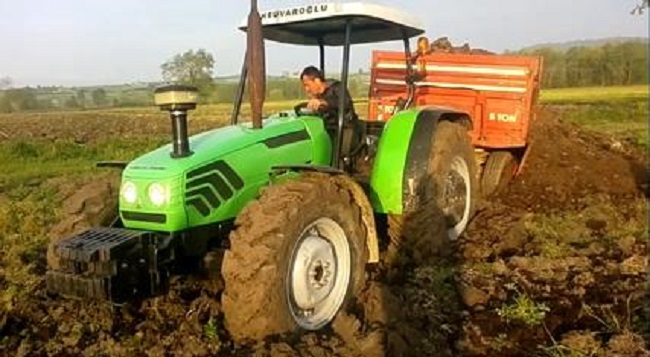 KULLANDIĞI TRAKTÖR ÜZERİNDEN GEÇTİ