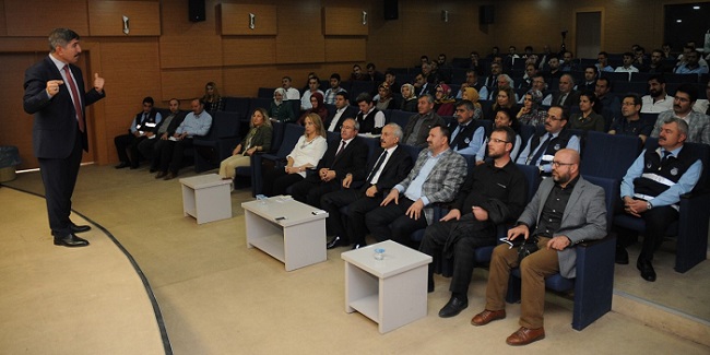 BELEDİYE ÇALIŞANLARINA EĞİTİM SEMİNERİ