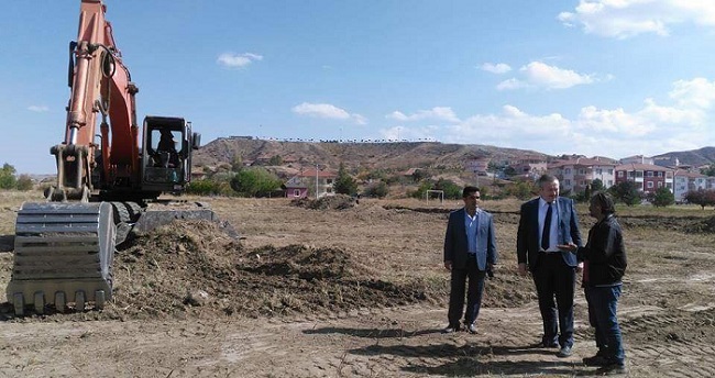 STADYUM İÇİN İLK KAZMA VURULDU