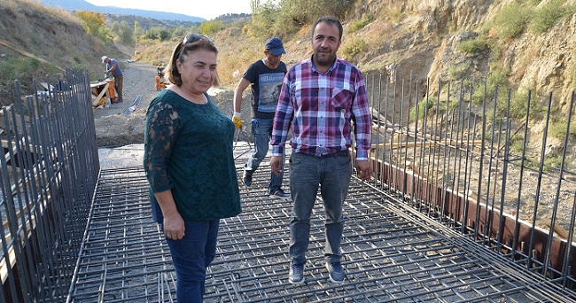 ÇORUMLU KADIN MUHTARIN MÜTHİŞ AZMİ