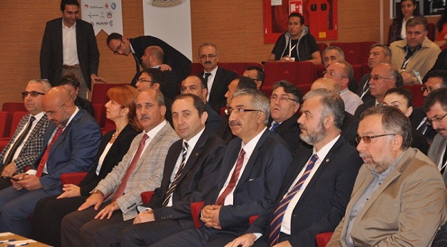 ULUSLARARARASI YÜKSEKÖĞRETİMDE MESLEKİ EĞİTİM VE ÖĞRETİMİN SEMPOZYUMUNA 7 ÜNİVERSİTEDEN 200 AKADEMİSYEN KATILDI (M. MUTTALİP YALÇIN/ÇORUM-İHA)