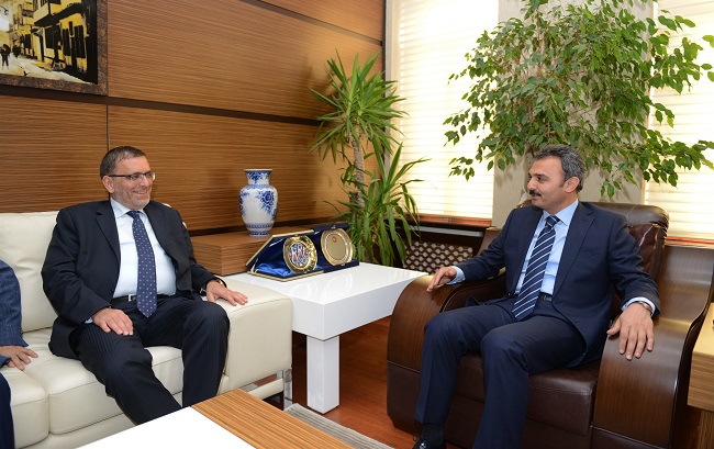 ZİYARETE YÖNETİM KURULU ÜYESİ MEHMET ALİ GÖKÇE, BÖLGE MÜDÜRÜ ALİ KILIÇ VE ÇORUM ŞUBE MÜDÜRÜ İSMAİL KARABAY KATILDI (İHA/ÇORUM-İHA)