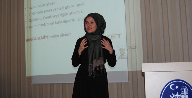 DİYABETTE BESLENMEYİ ANLATTI