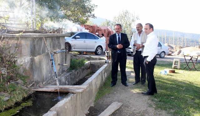 KAYMAKAMDAN KÖYE İÇME SUYU TESİSİ
