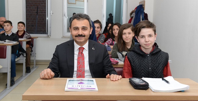 BAŞKAN KÜLCÜ ÖĞRENCİLİĞİNE GERİ DÖNDÜ