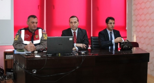 SERVİS SÜRÜCÜLERİ BİLGİLENDİRİLDİ
