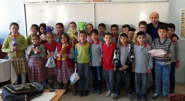 ÖĞRENCİLER LÖSEMİ'YE DİKKAT ÇEKMEK İÇİN OKULLARDA BİLGİLENDİRME TOPLANTISI DÜZENLİYOR (TUNCAY MUMCU/ÇORUM-İHA)