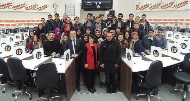 ÜNİVERSİTELİLER GÖREREK ÖĞRENDİ