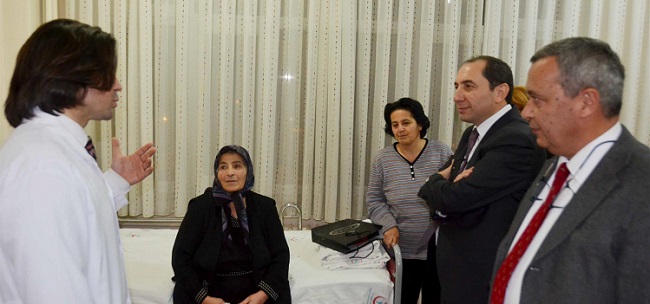 GÖZ AMELİYATLARI ÇORUM’DA YAPILIYOR