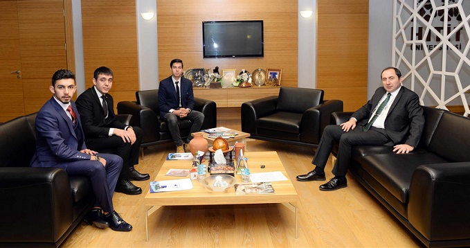 ÜNİVERSİTE İÇİN ÇALIŞMALARINI İSTEDİ