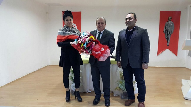 ÖĞRENCİLERE İNSAN HAKLARINI ANLATTI
