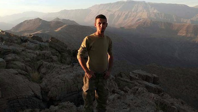 HAKKARİ’NİN ÇUKURCA İLÇESİNDE TERÖR ÖRGÜTÜ ÜYELERİ İLE ÇIKAN ÇATIŞMADA ŞEHİT OLAN ER EMRE ŞAHİN’İN ÇORUM’DAKİ BABA OCAĞINA ATEŞ DÜŞTÜ. (M. MUTTALİP YALÇIN/ÇORUM-İHA)