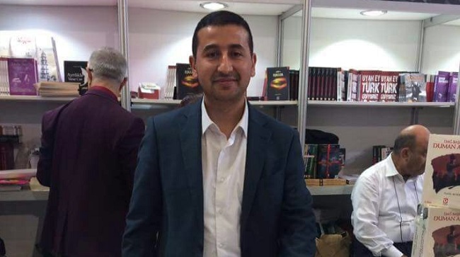GENÇ ÖĞRETMEN HABİB ERDEM ŞİİR KİTABI ÇIKARTTI (TURAN OZAN ACAR/ÇORUM-İHA) (TURAN OZAN ACAR/ÇORUM-İHA)