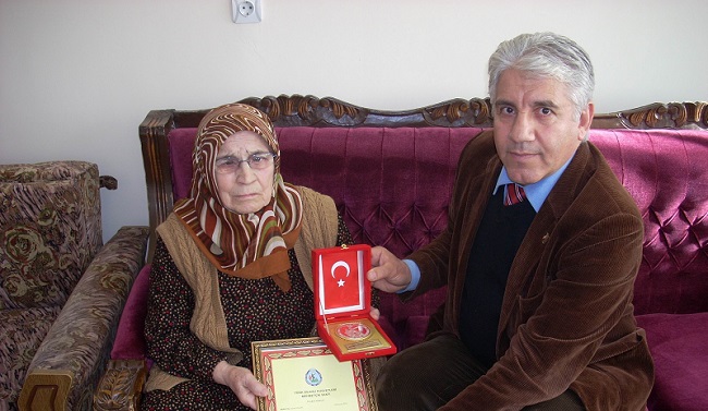 ÇORUMLU TEYZEDEN ÖRNEK DAVRANIŞ