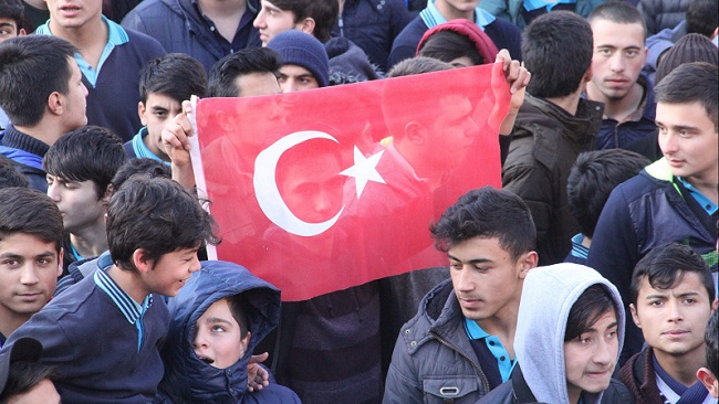ÇORUM ŞEHİT EROL OLÇOK LİSESİ ÖĞRENCİLERİ TARAFINDAN TOPLANAN 1 TIR İNSANİ YARDIM HALEP'E GÖNDERİLMEK ÜZERE YOLA ÇIKTI. (M. MUTTALİP YALÇIN/ÇORUM-İHA)