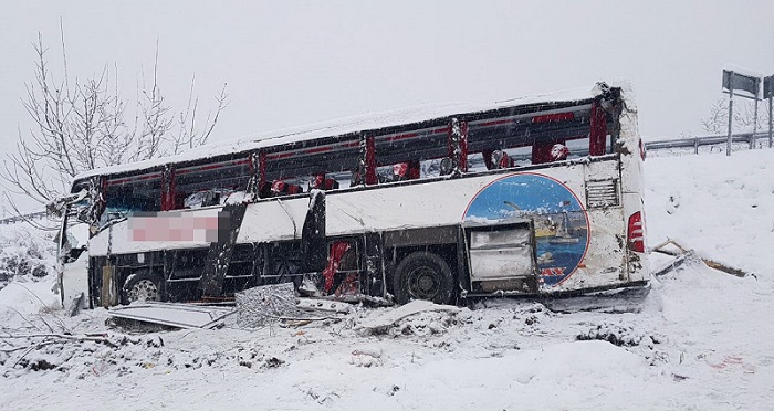 ÇORUM’DA FECİ OTOBÜS KAZASI: 5 ÖLÜ