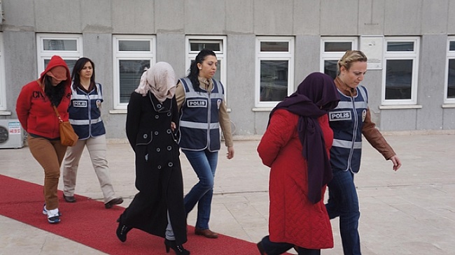 ÇORUM’DA 12 KADINA FETÖ ŞOKU!