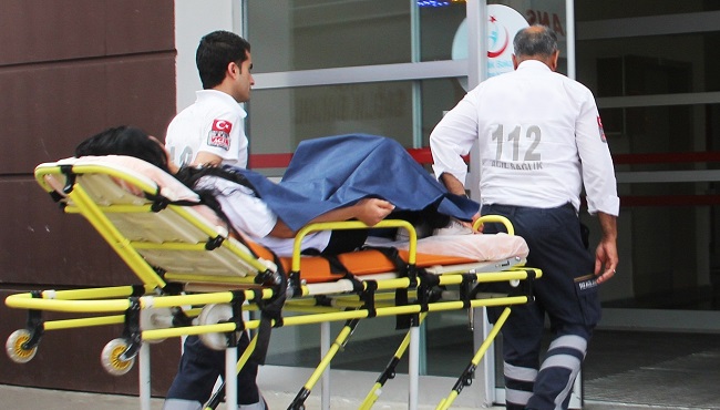 LİSELİ GENÇ KIZ İNTİHARA KALKIŞTI