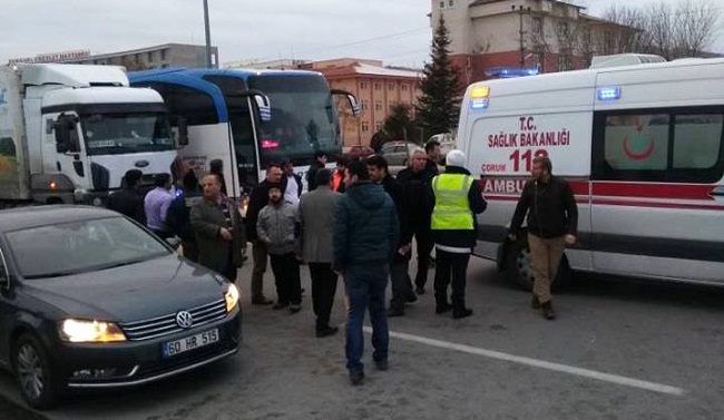 LİSELİ GENÇ KAZADA AĞIR YARALANDI