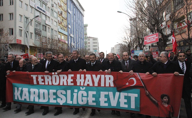 ÇORUM’DA ON BİNLERCE VATANDAŞ KARDEŞLİK İÇİN TEK YÜREK OLDU. (M. MUTTALİP YALÇIN/ÇORUM-İHA)