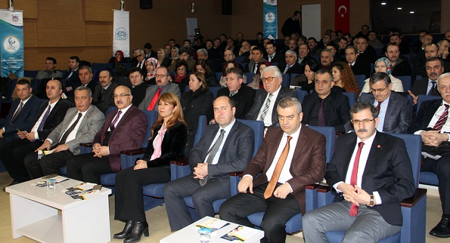 HİTİT ÜNİVERSİTESİ VE MİLLİ EĞİTİM MÜDÜRLÜĞÜ TARAFINDAN HAYATA GEÇİRİLEN VE OKUL ÇAĞINDAKİ ÇOCUKLAR ÜZERİNDE YAPILACAK OLAN ÇÖLYAK TARAMASI PROJESİ TANITILDI. (M. MUTTALİP YALÇIN/ÇORUM-İHA)