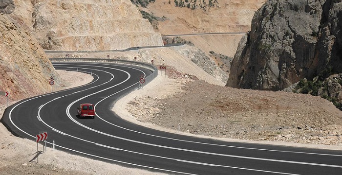 OSMANCIK YOLUNDA ÇALIŞMALAR SÜRÜYOR