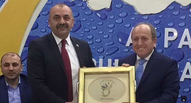 TANER İSBİR’E BAŞKAN’DAN ÖVGÜ