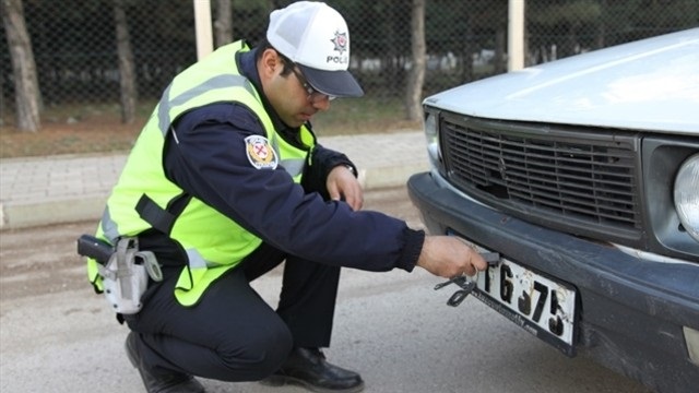 ÇORUM EMNİYETİ’NDEN PLAKA UYARISI