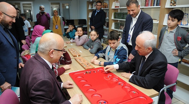 DAHİ BEYİNLER YARIŞMASI BAŞLADI