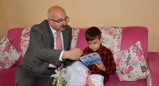 YUSUF EFE KARNE SEVİNCİ YAŞADI