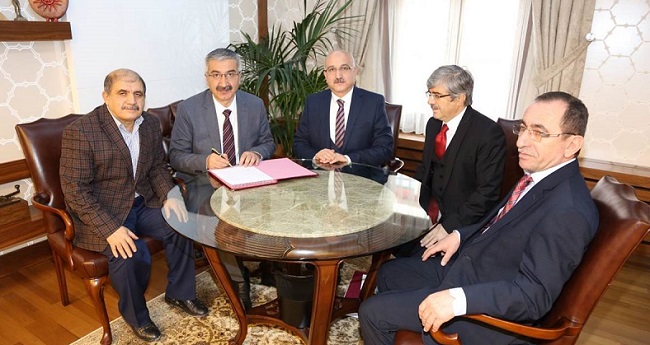 İMAM HATİP İÇİN ARSASINI BAĞIŞLADI