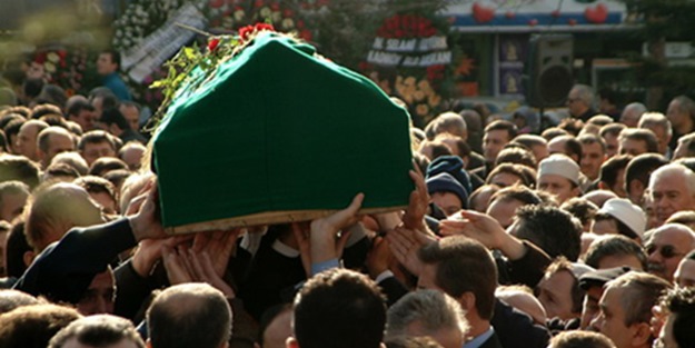 MEHMET LOKUM BABASINI KAYBETTİ